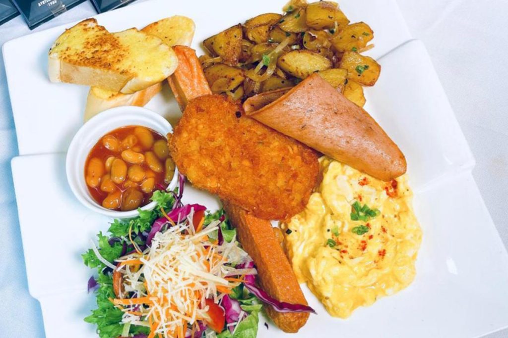 <strong>10 Restoran Sarapan Terbaik di Kuching 2025</strong> 15 Feast-Furious-