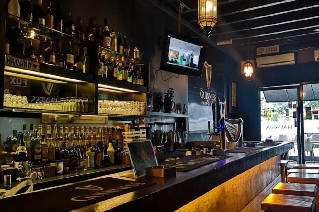Top 10 Best Bars in Kuching 2025 18 Havana-Cafe-