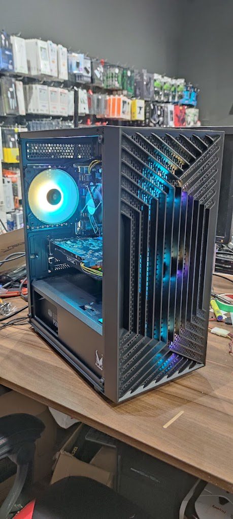 10 Kedai Komputer Terbaik di Puchong 2025 7 JE-Technology-