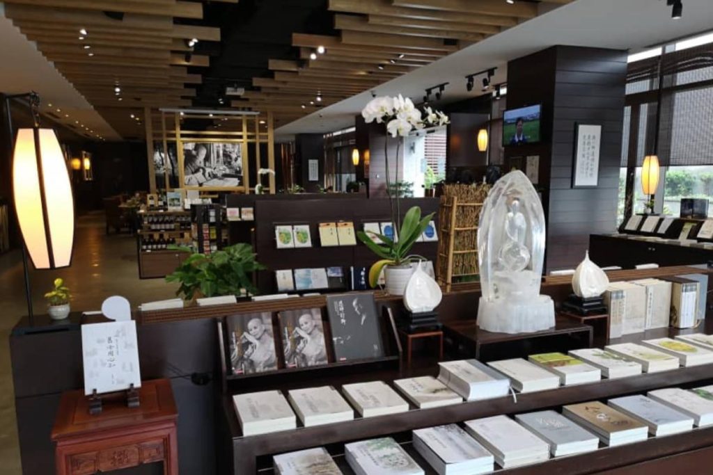 Top 12 Best Cool Library Cafes in KL & Selangor 2025 12 Jing-Si-Books-Cafe-