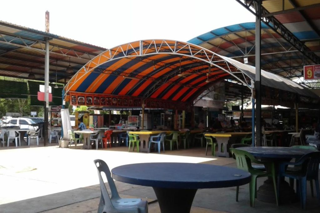 <strong>10 Medan Selera Terbaik di Kuantan 2025</strong> 12 Jungle-Foodcourt-