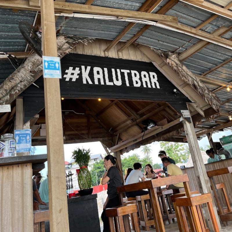 <strong>8 Beach Bar Terbaik di Malaysia 2025</strong> 10 Kalut-Cafe-And-Bar
