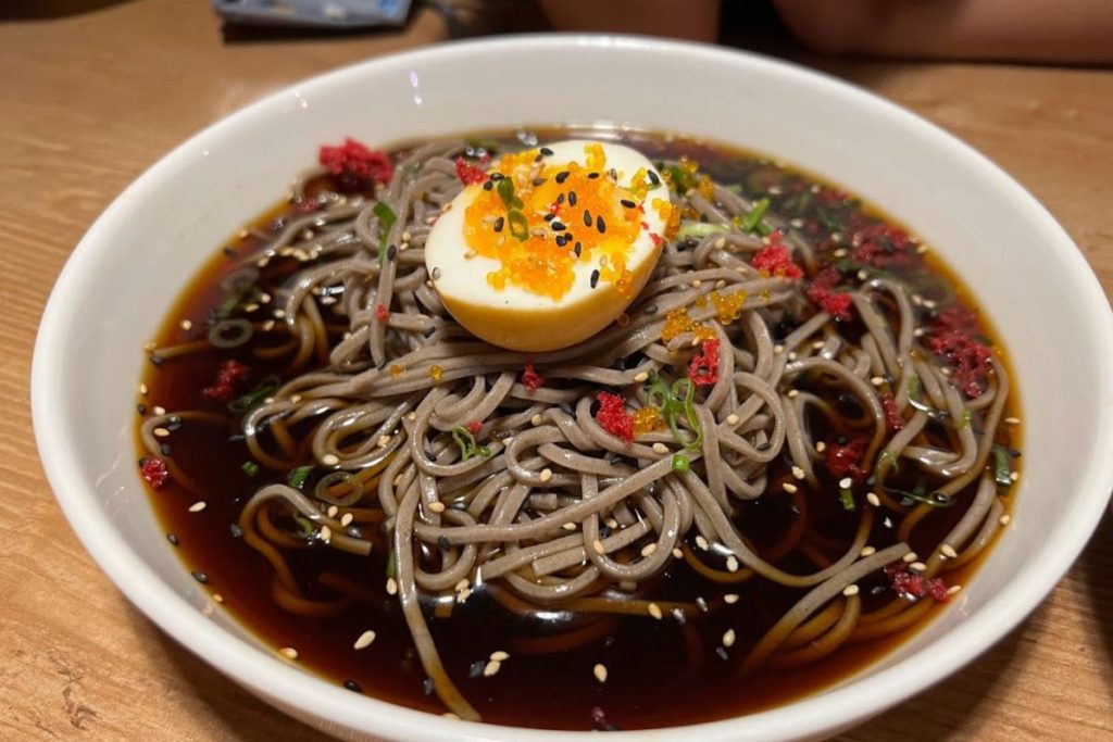 <strong>10 Restoran Ramen Halal Terbaik di KL dan Selangor 2025</strong> 15 Kingu-Kongu-Halal-