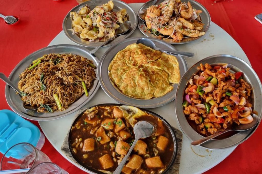 Top 10 Best Seafood Restaurants in Kuala Selangor 2025 9 Kuala-Sungai-Ah-Yu-Restaurant-