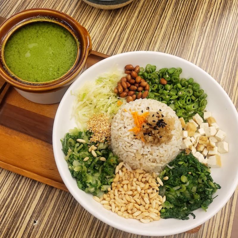 <strong>10 Restoran Vegetarian Terbaik di Melaka 2025</strong> 7 Lutan--