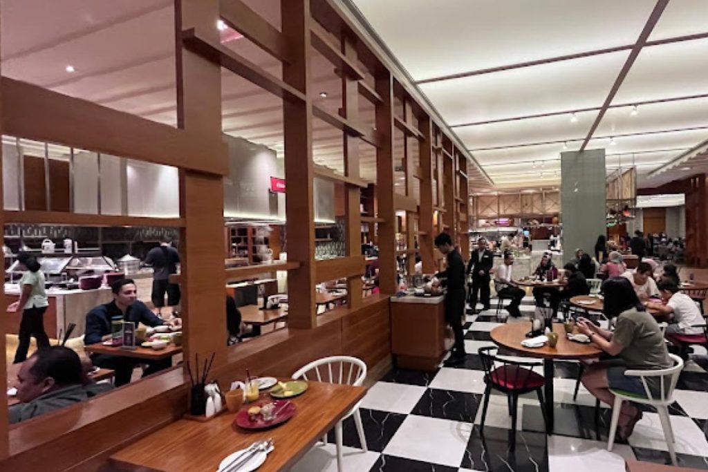 Top 10 Best High Tea Buffet Restaurants in Malaysia 2025 10 Makan-Kitchen-@-DoubleTree-by-Hilton-JB--