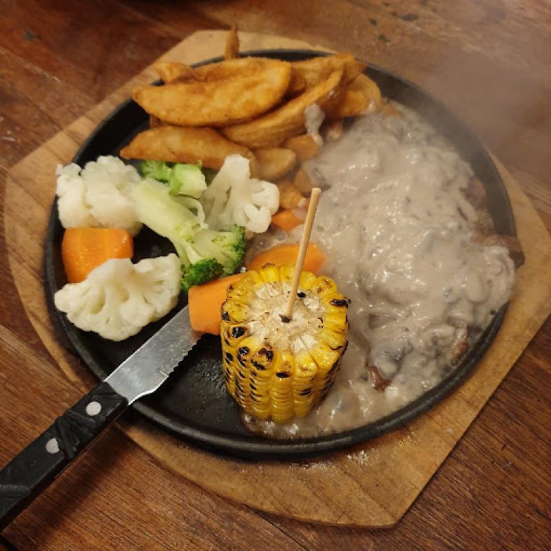 Top 10 Best Western Food Restaurants in Subang Jaya 2025 21 Morganfields-