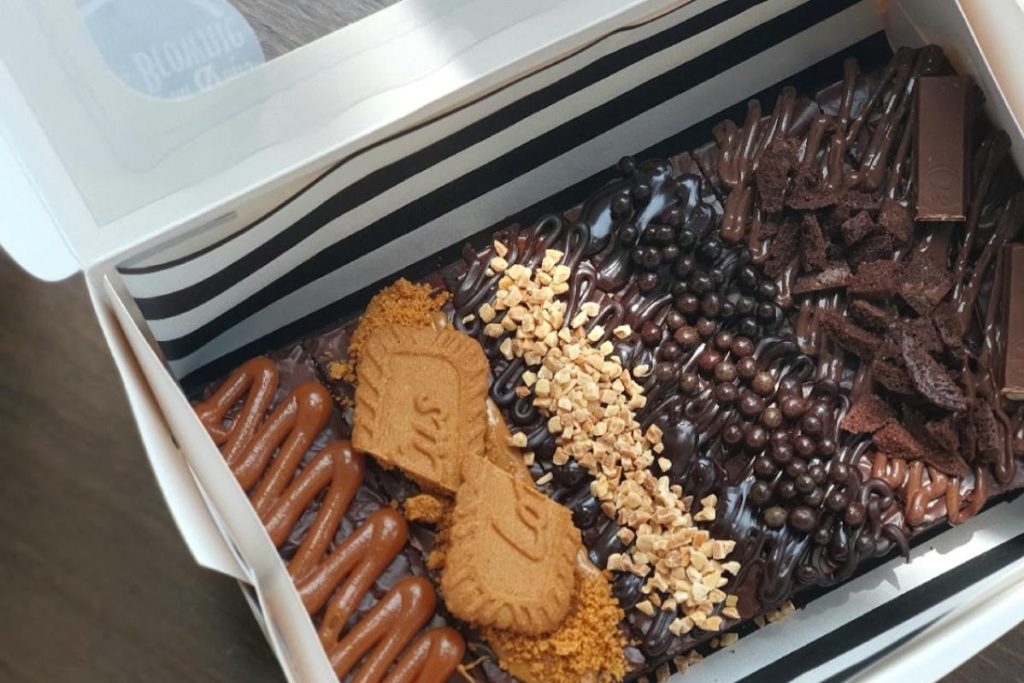 <strong>10 Pencuci Mulut Terbaik di Sri Petaling 2025</strong> 17 Mr-Mrs-Brownie-