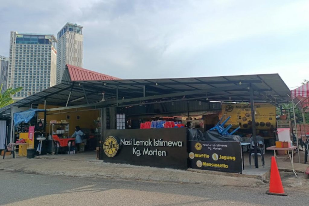 Top 10 Best Places to Get Nasi Lemak in Melaka 2025 20 Nasi-Lemak-Kampung-Morten-River-Line