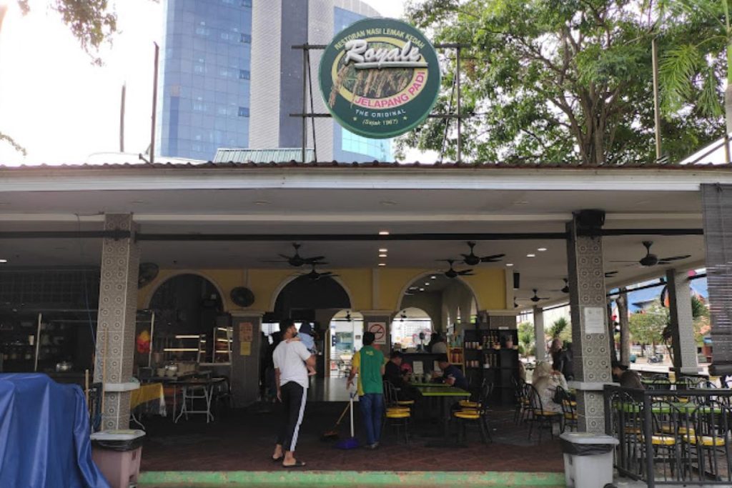 Top 10 Best Places to Get Nasi Lemak in Melaka 2025 18 Nasi-Lemak-Royale-Kedah