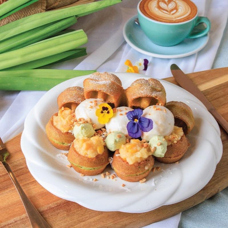 Top 10 Best Dessert Places in Kuala Lumpur 2025 5 Owls-Cafe-waffles