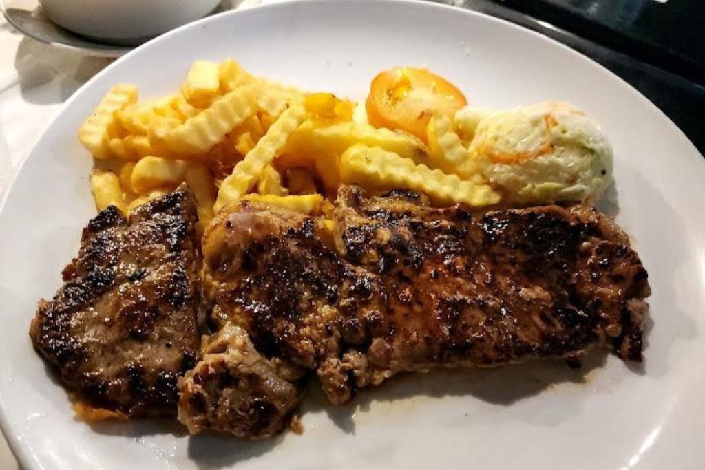 10 Restoran Makanan Barat Terbaik di Sri Petaling 2025 3 Old-Western-Cowboy-Steak-House-Restaurant-