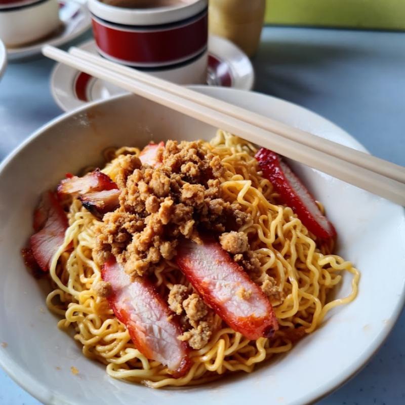 <strong>10 Restoran Sarapan Terbaik di Kuching 2025</strong> 17 Oriental-Park-Kolo-Mee-