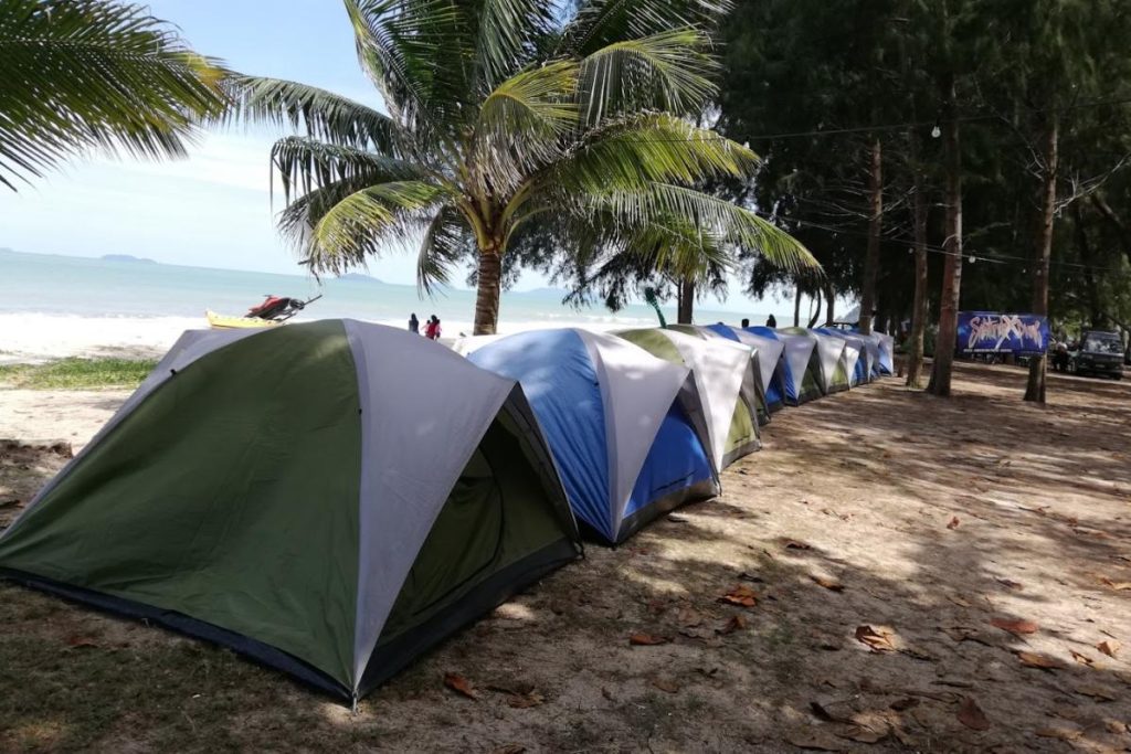 10 Tapak Perkhemahan Terbaik di Johor 2025 11 Paksu-Chalet-and-Campsite-