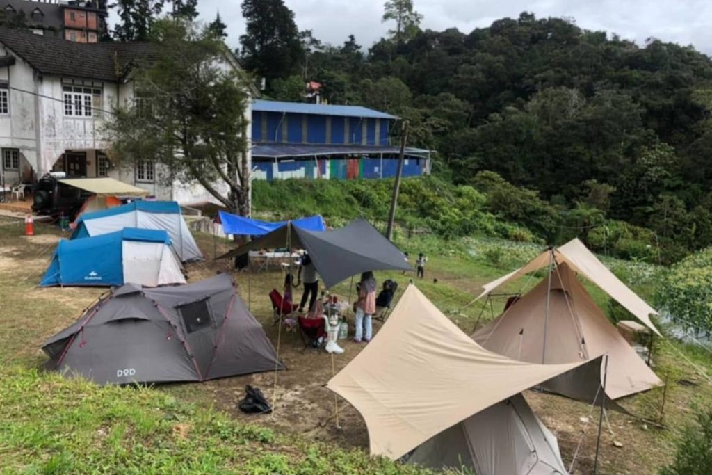 8 Tapak Perkhemahan Menakjubkan di Cameron Highland 2025 16 Pine-Valley-Villa-Camper-Site