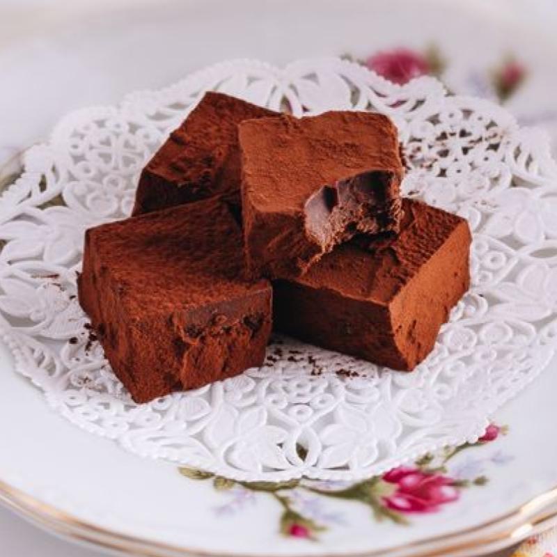 <strong>10 Pencuci Mulut Terbaik di Pavilion KL 2025</strong> 15 ROYCE-Chocolate-Pavilion-KL