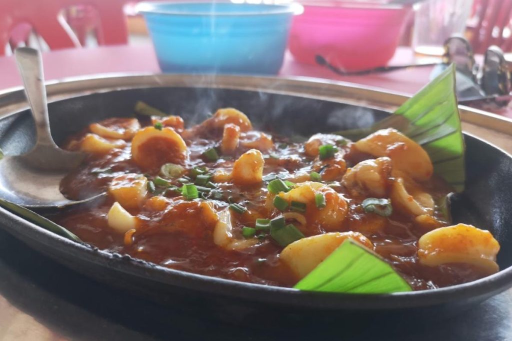 Top 10 Best Seafood Restaurants in Kuala Selangor 2025 19 Restoran-Makanan-Laut-Jeti-