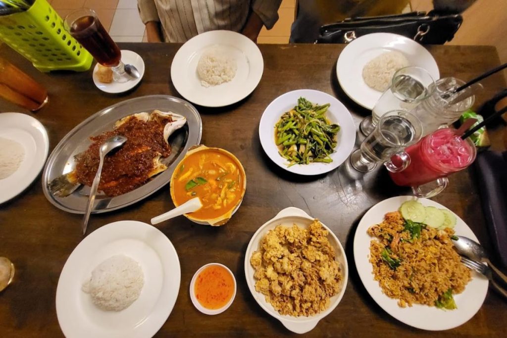 <strong>10 Restoran Makanan Laut Terbaik di Port Dickson 2025</strong> 13 Restoran-Ummi-Seafood-