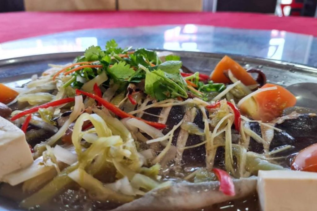 <strong>10 Restoran Makanan Laut Terbaik di Sekinchan 2025</strong> 7 Restoran-Xiang-Qing-