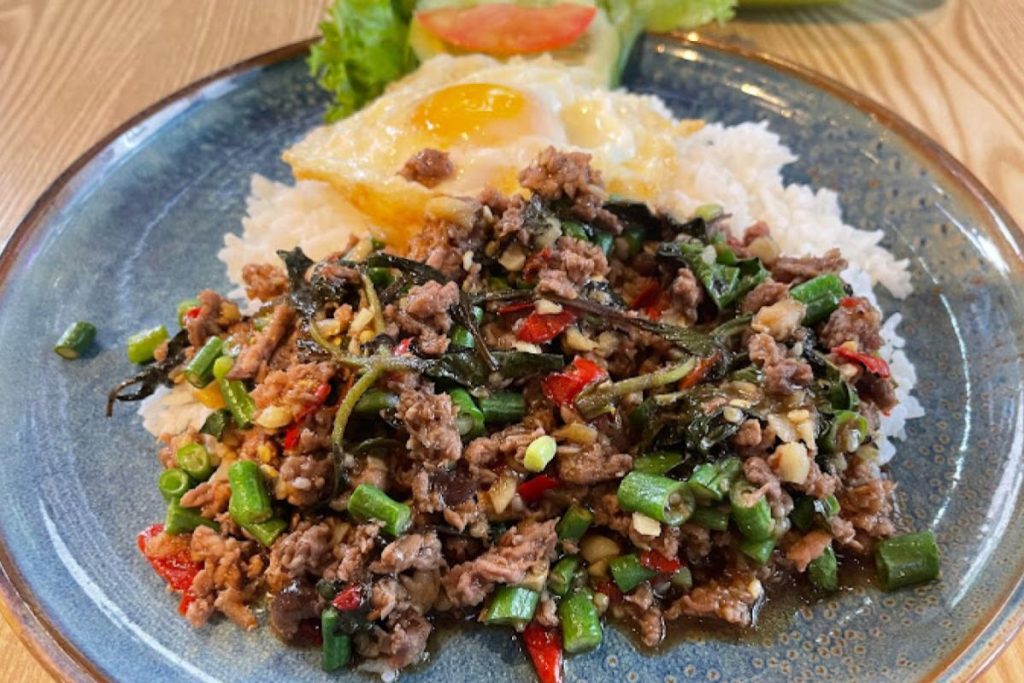 Top 10 Best Thai Street Food Restaurants in Malaysia 2025 3 STREAT-Thai-