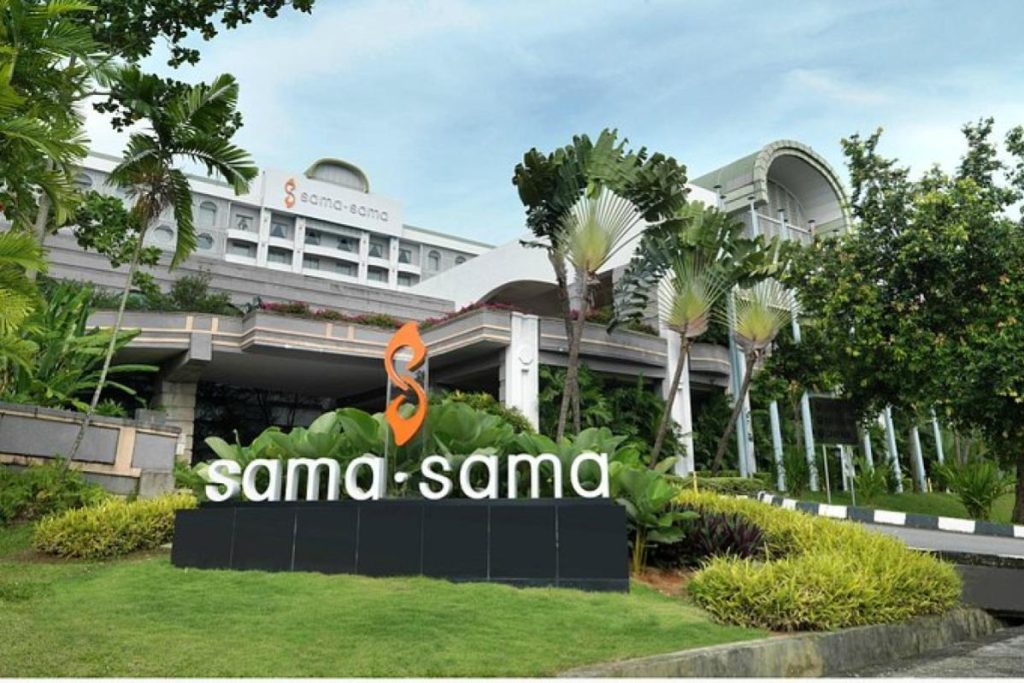 Top 15 Best Hotels with Pool in Malaysia 2025 18 Sama-Sama-Hotel-KLIA-Kuala-Lumpur