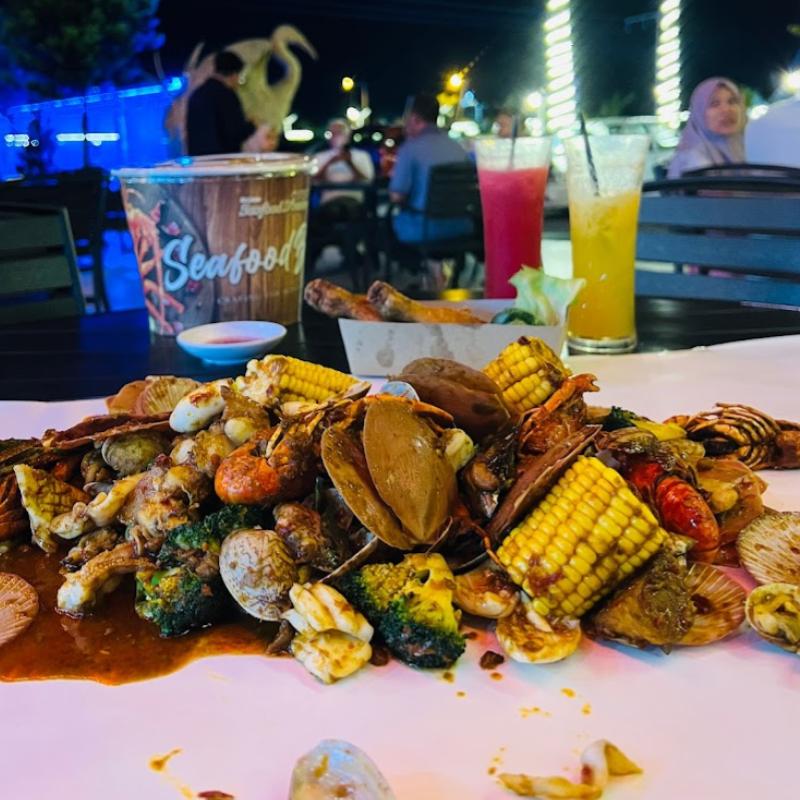 <strong>10 Restoran Makanan Laut Terbaik di Sekinchan 2025</strong> 15 Seafood-Dbendang-