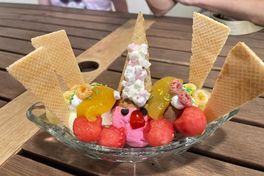 Top 15 Best Places To Get Dessert in Ipoh 2026 15 Sidewalk-Ice-Cream-Lounge-