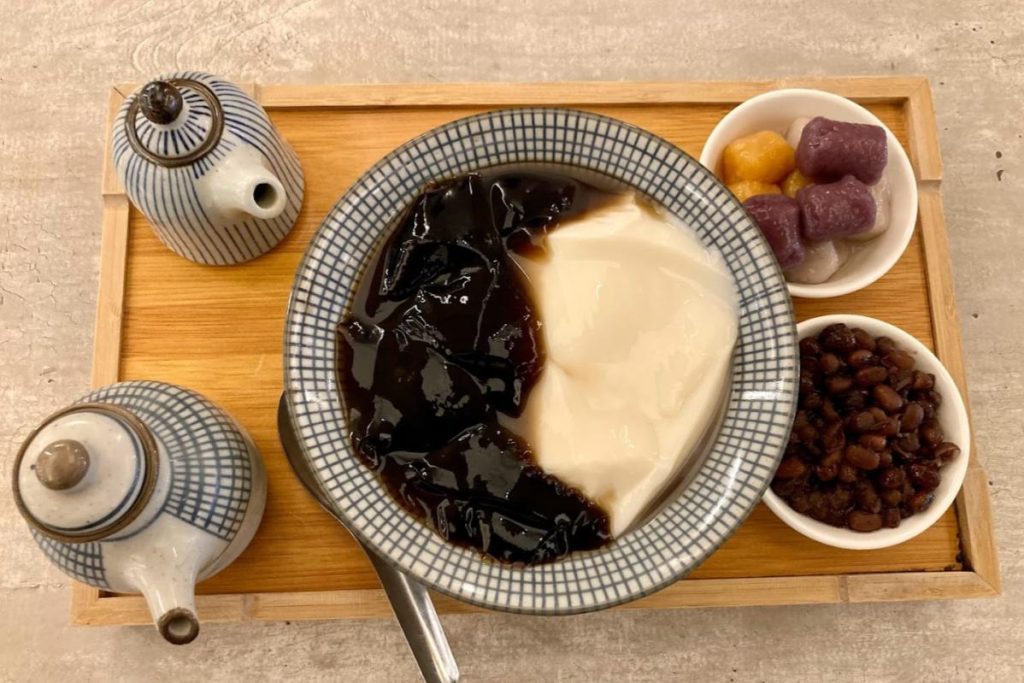 Top 10 Best Desserts in SS15 2025 15 Soypresso.my-