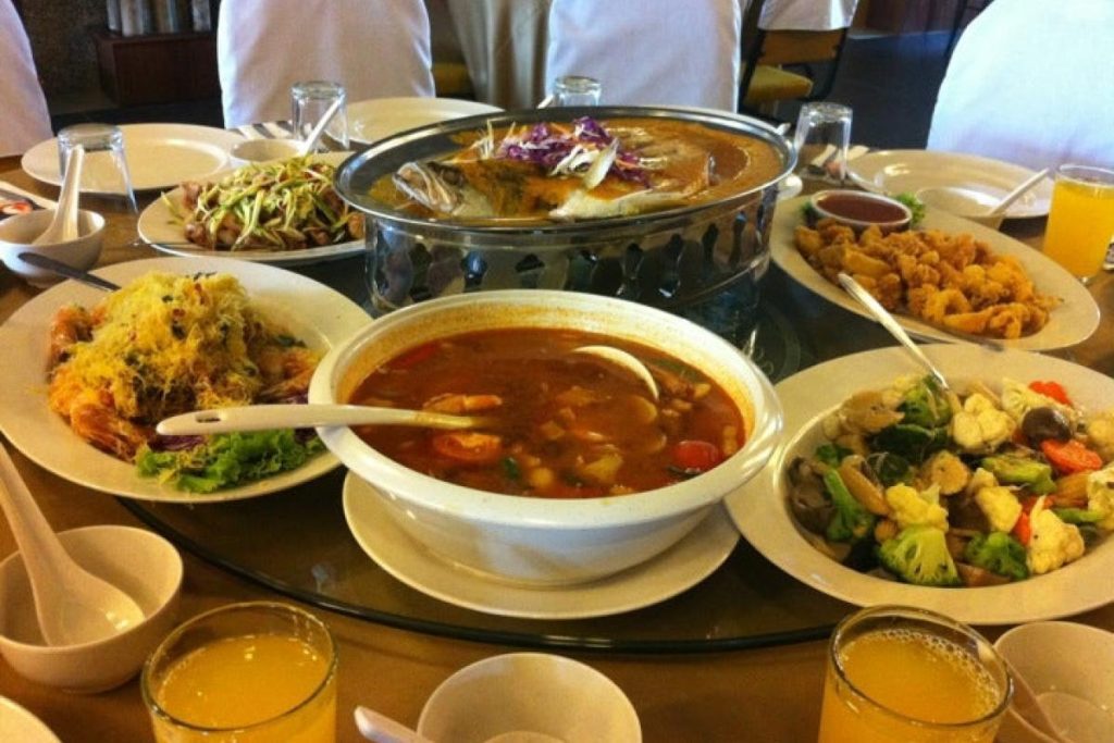 15 Tempat Menarik bagi Sambutan Birthday di Selangor 2025 25 Sri-Bangi-Horizon-Garden-Restaurant-