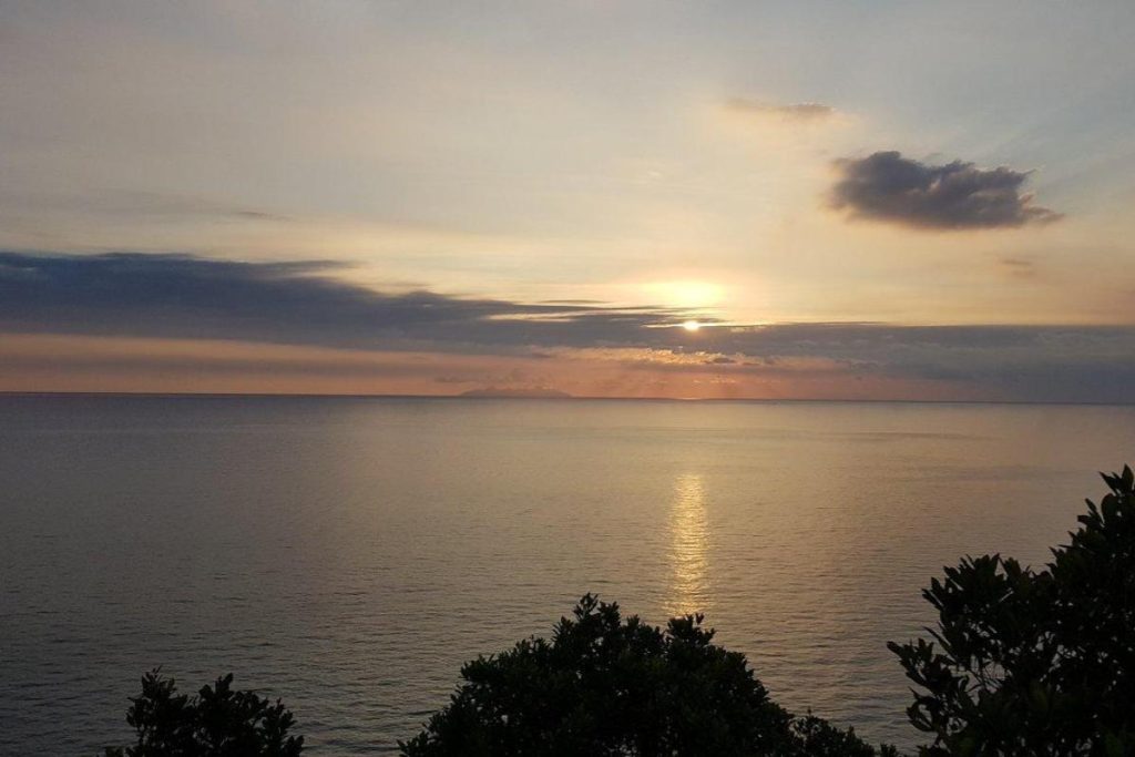 Top 10 Best Things To Do in Rawa Island 2025 20 Take-A-Walk-To-See-The-Sunrise-And-Sunset-