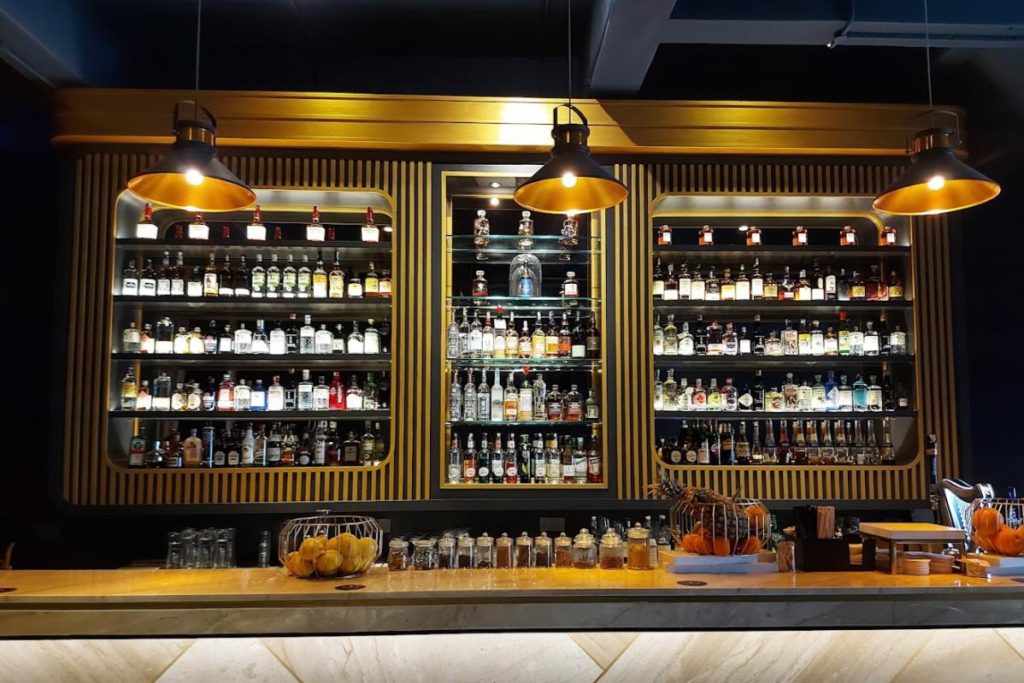 Top 10 Best Bars in Kuching 2025 20 The-Bibbers-Tale-