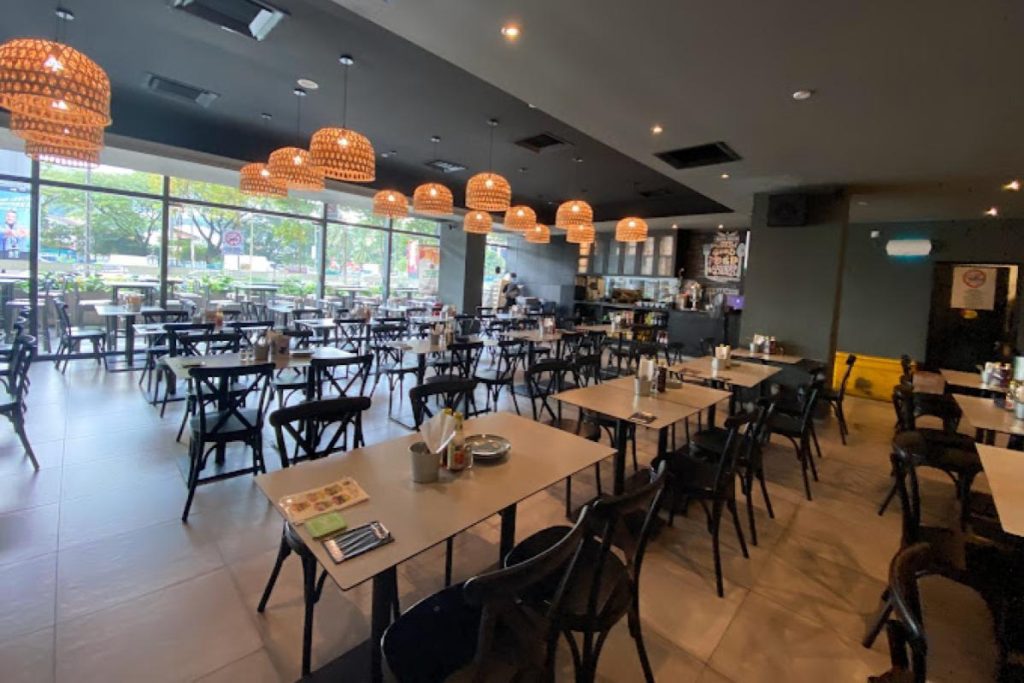 10 Restoran Makanan Barat Terbaik di Cheras 2025 4 The-Brew-House-