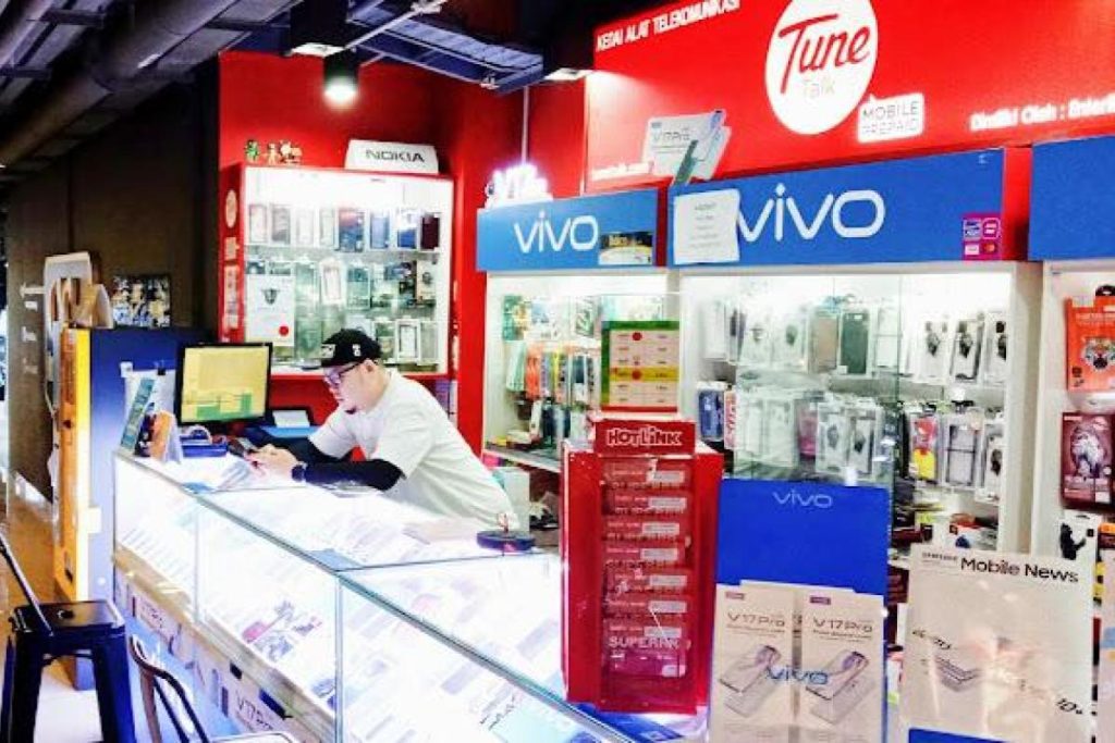 10 Kedai Aksesori Telefon Terbaik di Cyberjaya 2025 10 Tune-Talk-Store-XONE-Screen-Protector-Expert-