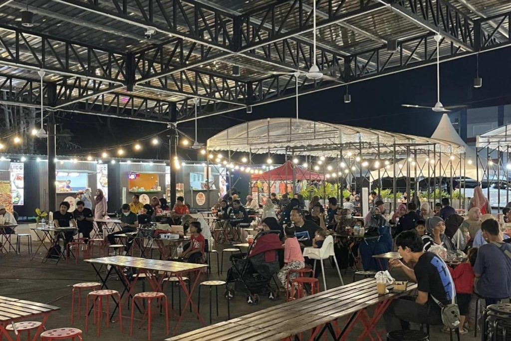 5 Medan Selera Terbaik di Perlis 2025 6 UTC-Food-Cabin