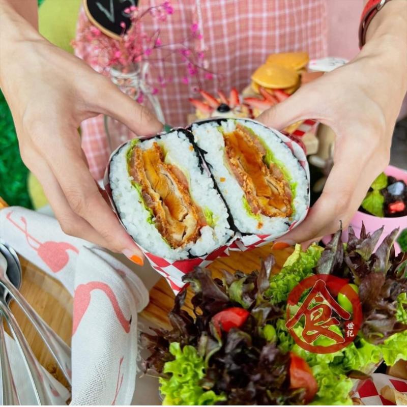 Top 12 Best Cafes in Bukit Jalil 2025 13 Viola-Flower-Cafe-