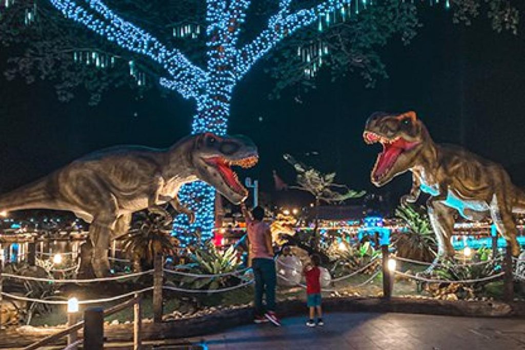 Top 10 Best Outdoor Activities in Kuala Lumpur 2025 13 Visit-The--Dinosaur-At--Wonderland-Park-