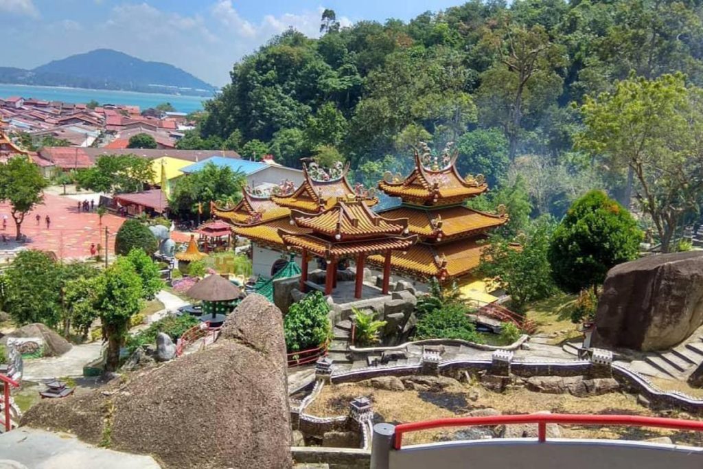 Top 10 Best Things To Do in Pangkor Island 2025 14 Visit-The-Largest-Taoist-Temple-On-Pangkor-Island-
