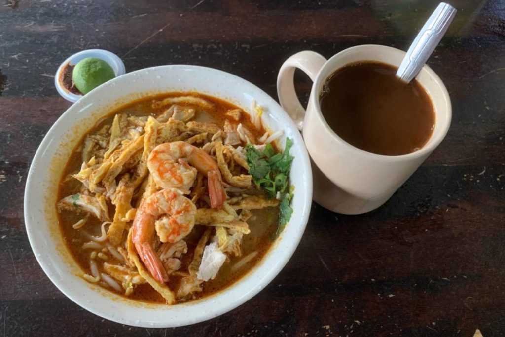 <strong>10 Restoran Sarapan Terbaik di Kuching 2025</strong> 11 Yeow-Kee-Kopitiam-