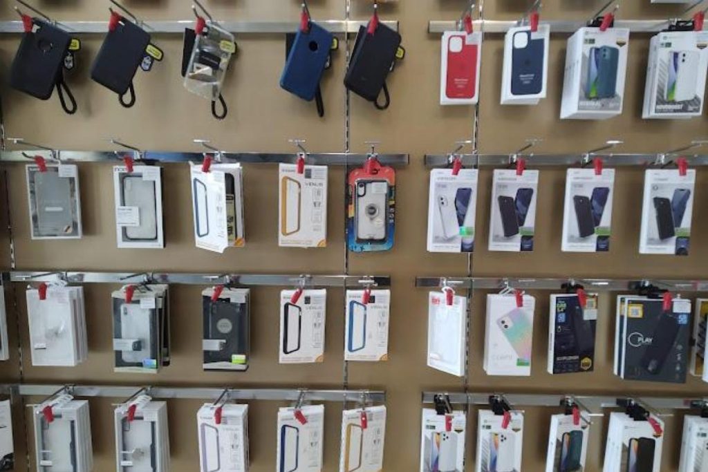 10 Kedai Aksesori Telefon Terbaik di Cyberjaya 2025 3 iTworld-Express-Cyberjaya-