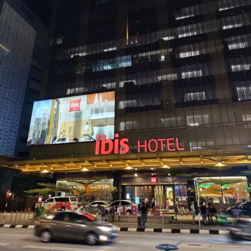10 Hotel Terbaik dengan Kolam Renang di KL 2025 6 ibis-Kuala-Lumpur-City-Centre