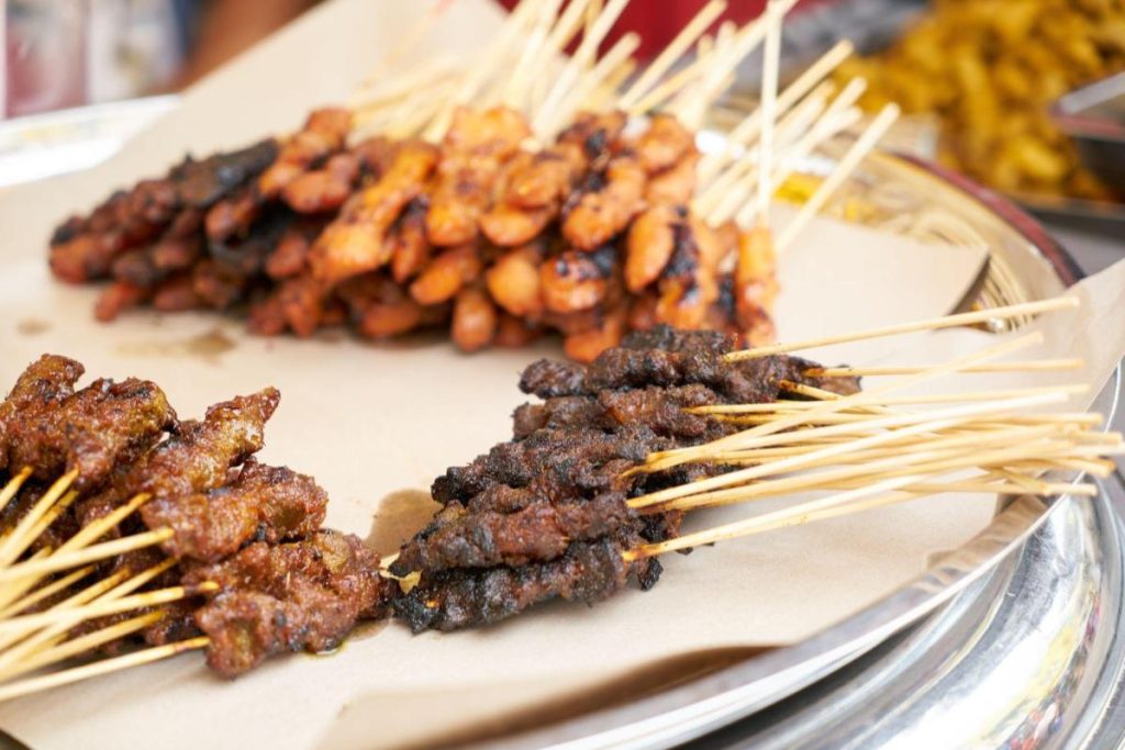 Top 15 Best Food Staples in Malaysia 2025 3 satay-