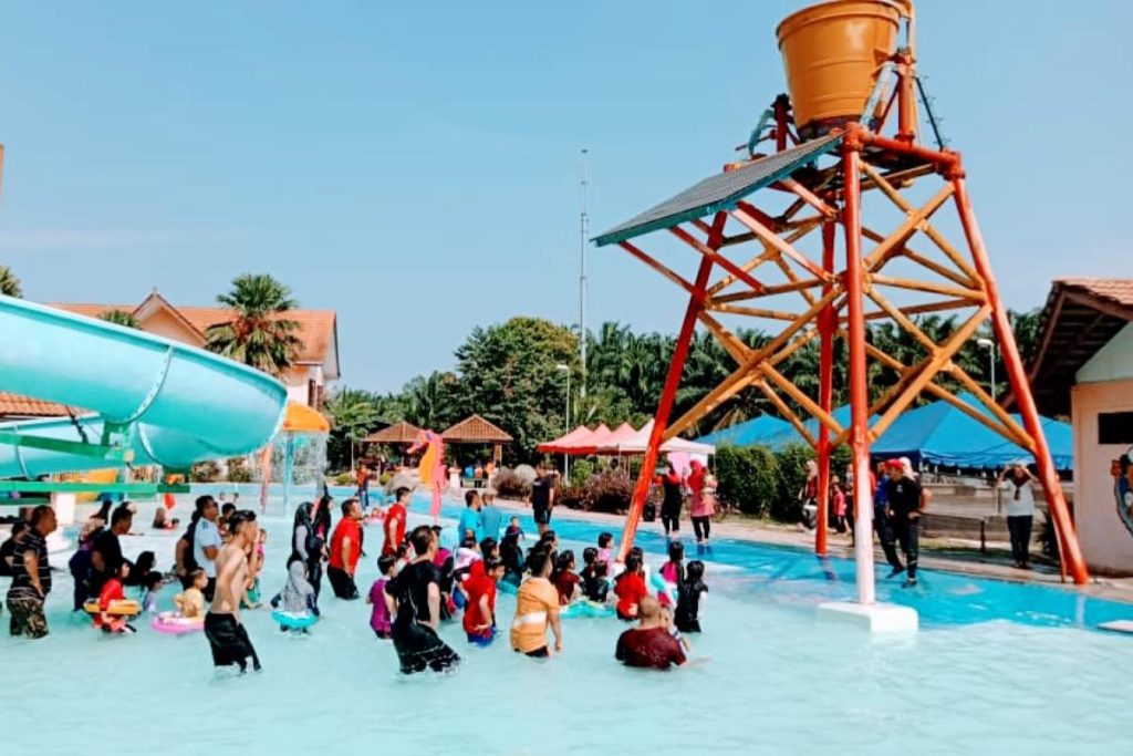 Top 10 Best Theme Parks in Melaka 2025 8 Asahan-Water-Theme-Park