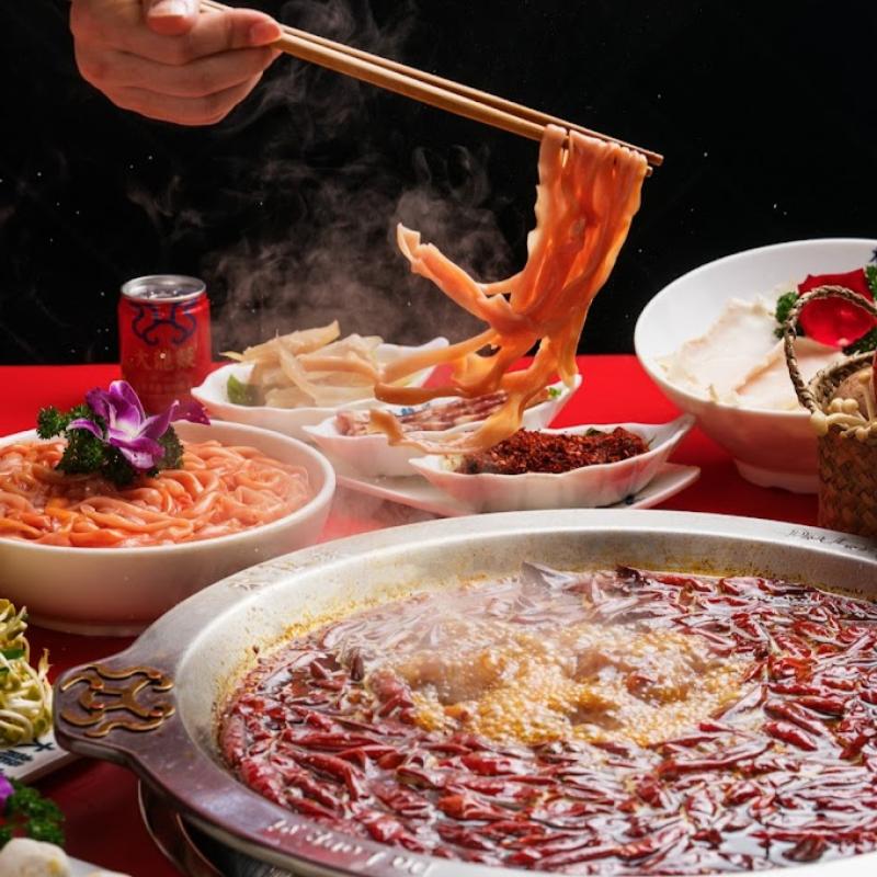 Top 8 Best Steamboat Restaurants in Bukit Bintang 2025 9 Da-Long-Yi-Hotpot-Bukit-Bintang-
