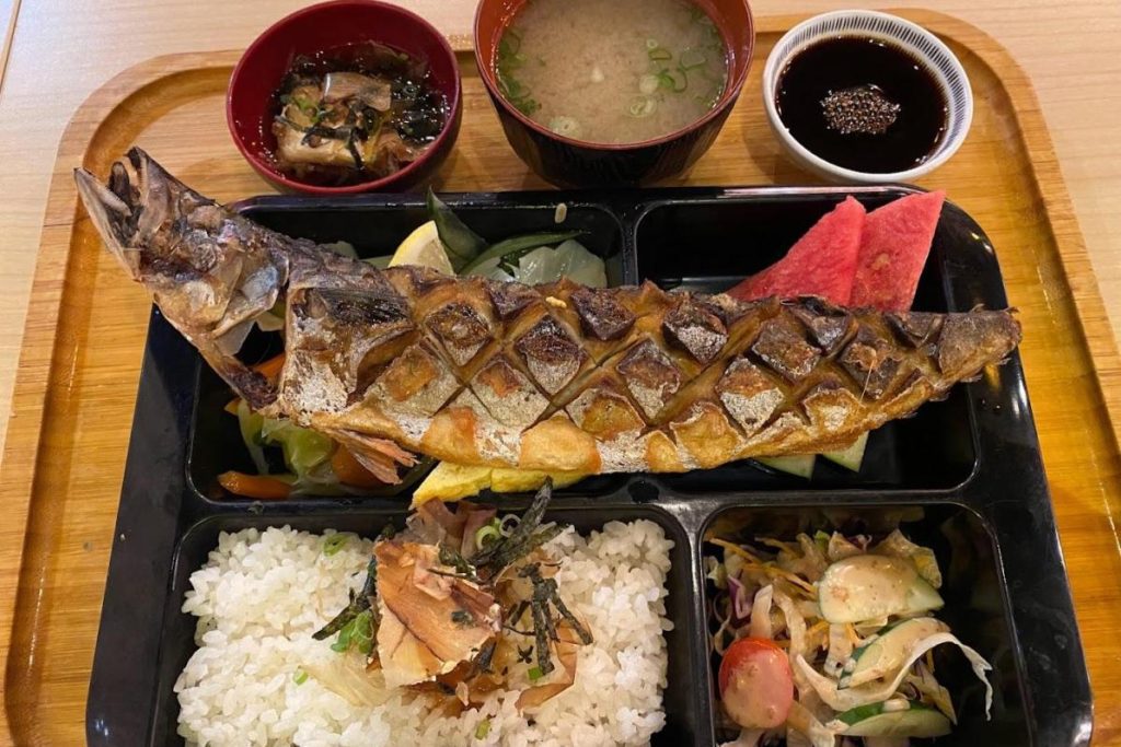 <strong>10 Makanan Jepun Terbaik di Sri Petaling 2025</strong> 9 Fujisawa-Izakaya-