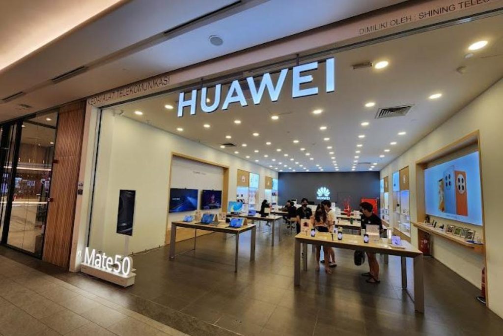Top 10 Best Phone Stores in Johor 2025 6 HUAWEI-Authorized-Experience-Store-@-Midvalley-Southkey