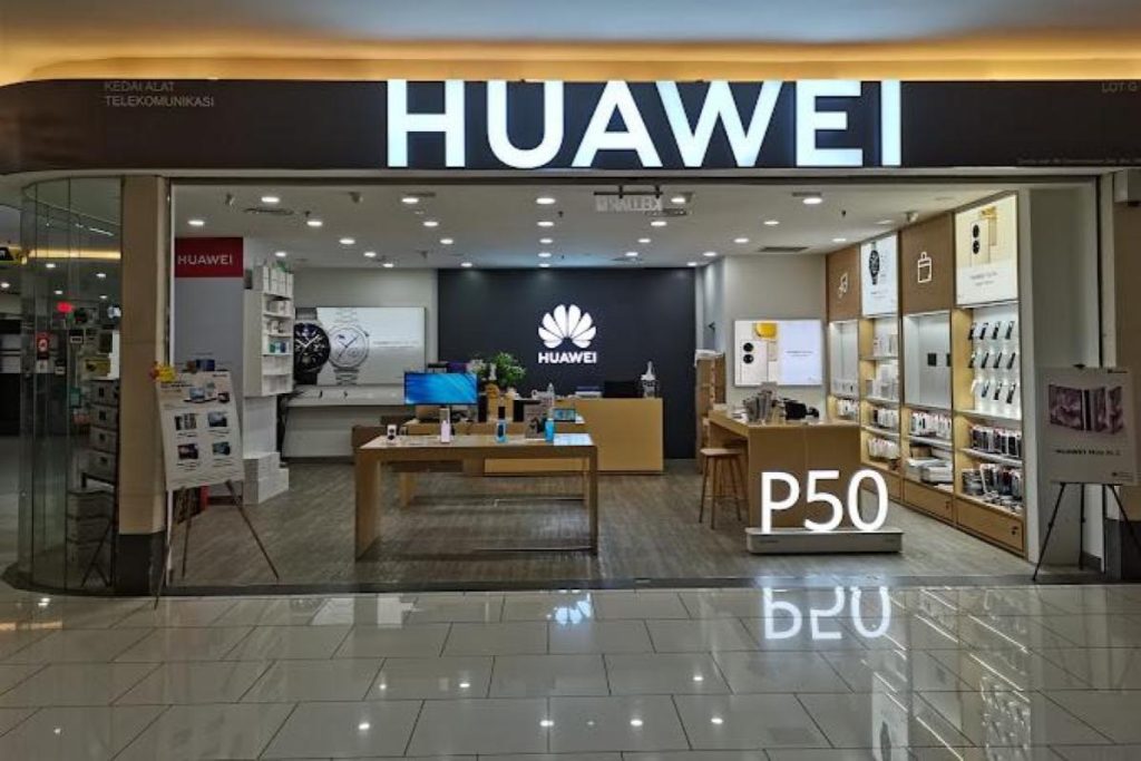 Top 10 Best Phone Stores in Subang Jaya 2025 20 HUAWEI-Authorized-Experience-Store-@-Summit-USJ-