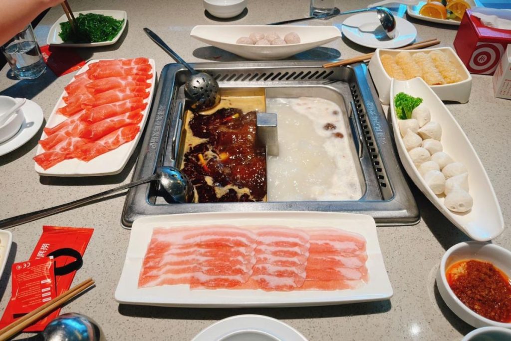 Top 8 Best Steamboat Restaurants in Bukit Bintang 2025 7 Haidilao-Hot-Pot-@-Pavilion-KL-