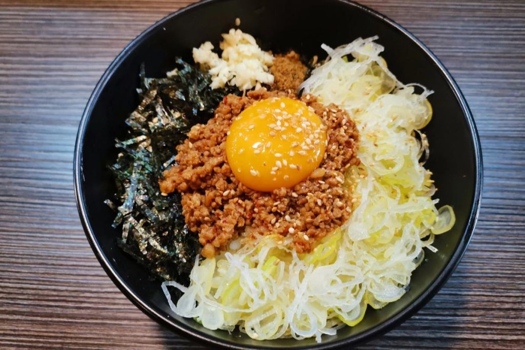 <strong>10 Makanan Jepun Terbaik di Sri Petaling 2025</strong> 7 Menya-Hanabi-