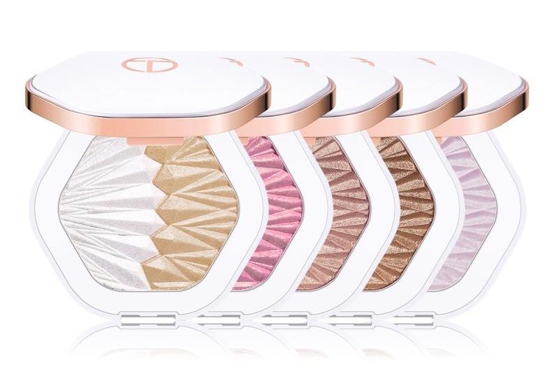 Top 8 Best Highlighters in Malaysia 2025 2 O.TWO .O-Make-Up-Blush-Highlighter-Palette