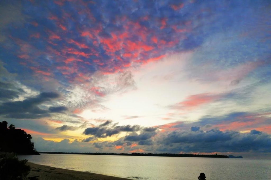 Top 10 Best Beaches in Sarawak 2025 21 Pasir-Panjang-Beach-